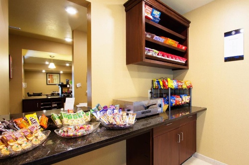 Cobblestone Inn & Suites - Corry image 10
