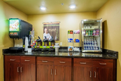 Cobblestone Inn & Suites - Corry image 15