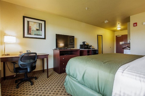 Cobblestone Inn & Suites - Corry image 29