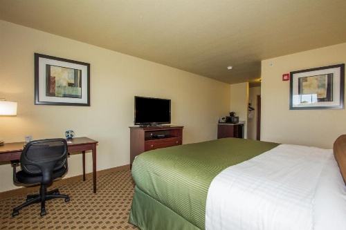 Cobblestone Inn & Suites - Corry image 34